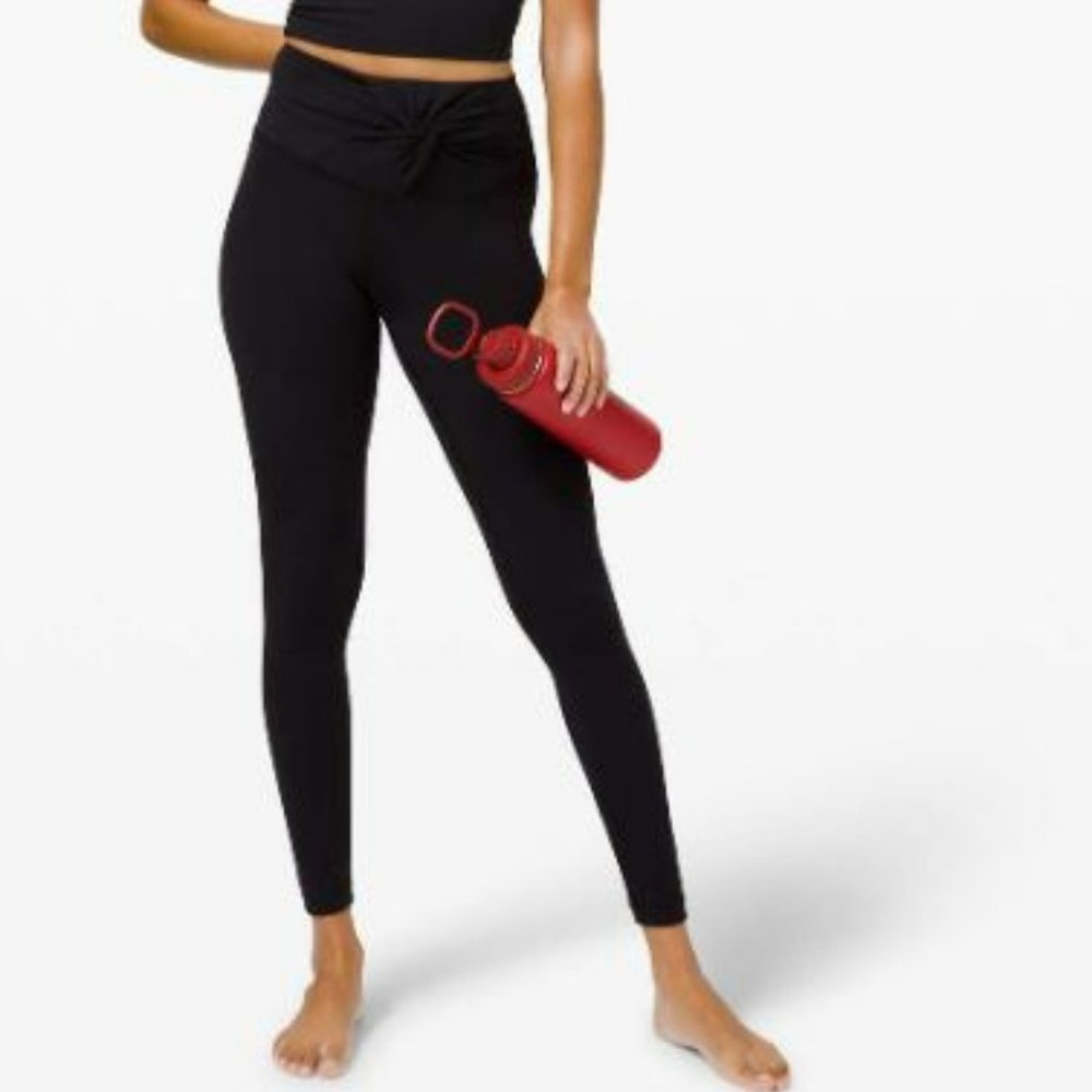 NWT Lululemon Align High-Rise Tight 28" *Twist Waist* - black (Size 6)